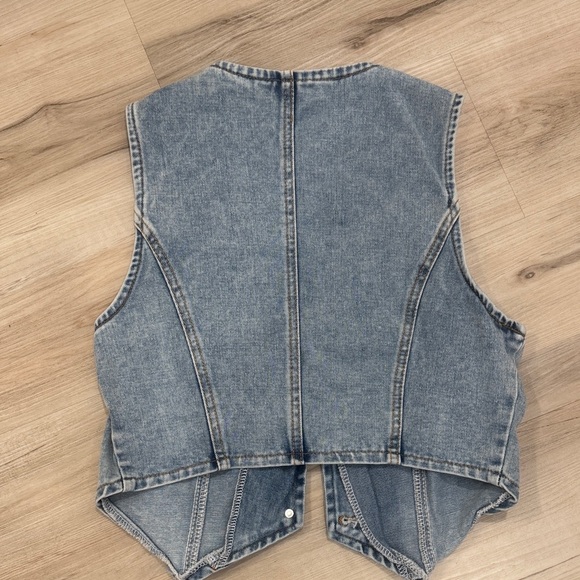 Women’s Western Denim Button-Up Vest Size Small - Picture 3 of 3